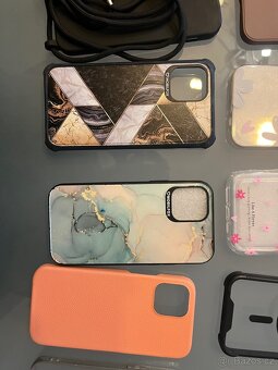 Kryty IPhone 12 - 3
