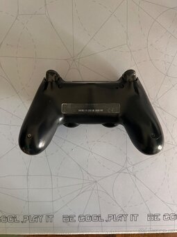 PlayStation 4 SLIM - 3