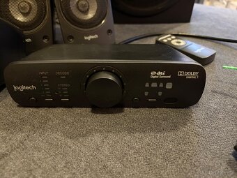Logitech Z906 5.1 systém - 3