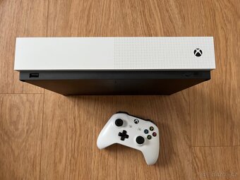 Konzole XBOX One S 1TB - 3