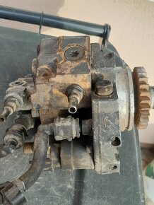 Vstrikovaci cerpadlo daf 65 z funkčního motoru - 3