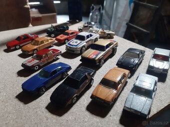 Modely aut, různé typy, velikosti, formule atd. motorky - 3