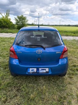 Toyotu Yaris r.2006 - 3