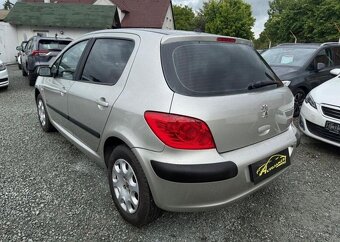 Peugeot 307 1.6i KLIMA benzín manuál 80 kw - 3