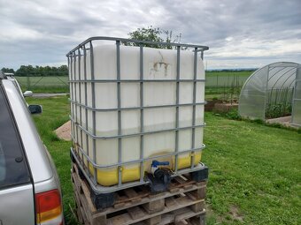 Nádrž na vodu 1000l, ibc kontejner - 3
