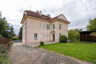 Prodej vily 500m2, pozemek 2048 m2, ulice Legií, Říčany - 3