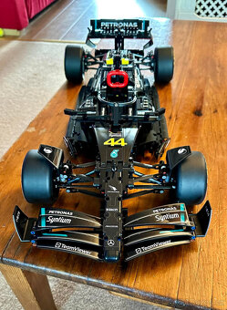 Stavebnice Mercedes-AMG F1 W14 E– plně kompat. s LEGO 42171 - 3