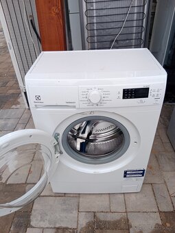 Automaticka pracka Elektrolux - 3
