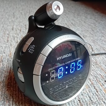 Radiobudík Hyundai RAC 878BG Projection černý - 3