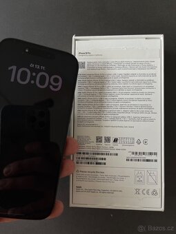 iPhone 16 Pro 128GB Black Titan + AirPods Pro - 3