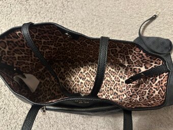 Kabelka Guess Vikky - 3