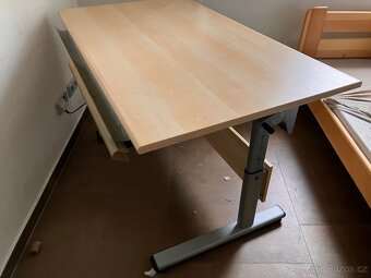Polohovací psací stůl - 3
