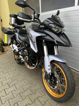 QJ motor SRT 700X - 3