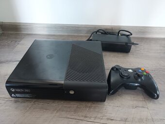 Xbox 360 E, zdarma 15 orig. her - 3