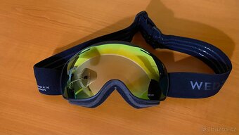 Prodám dětskou lyžařskou helmu s brýlemi - 3