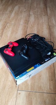 PlayStation 4 pro 1TB - 3