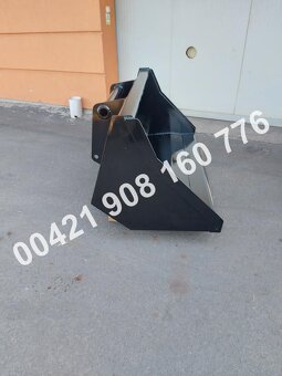Prodám lžíci Manitou teleskop, paletové vidle, míchačka… - 3