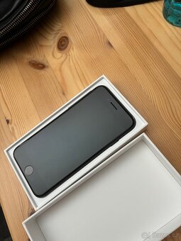 Apple iPhone SE 2020 128gb - 3