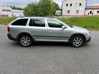 Škoda Octavia Scout 2.0 TDI 103KW - 3