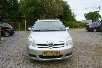 Toyota Corola Verso 1.8i 16v automat 7 míst - 3