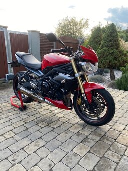 Street triple 675 - 3