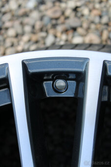 Prodám 1ks org.disk 21"=BMW 7=(G11/G12)=8a1/2 J=5x112=ET25 - 3