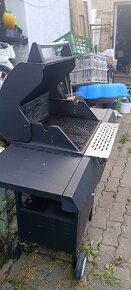 Plynový zahradní gril - 3