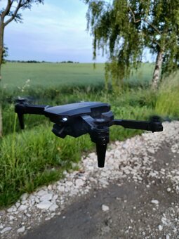 Dron k pronájem za měsíc 100 - 3