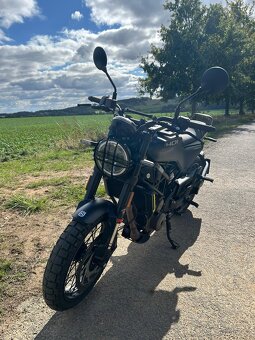 Husqvarna Svartpilen 401 r.v.2022 - 3
