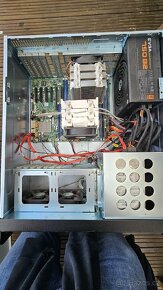 Dual xeon e5 24 a vice jader. 16gb ram, ssd. Win - 3