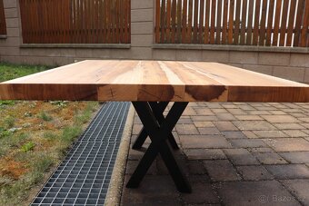 Masivní jilmový konferenční stůl – 90 × 75 cm, unikátní kres - 3