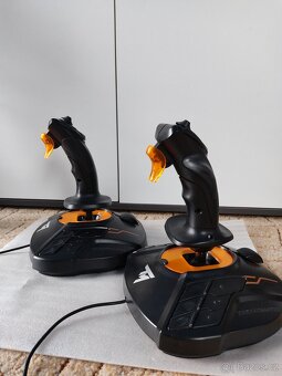 Prodám Joysticky k PC - 3