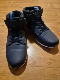 Modré kotníčkové boty v.35 umbro jaro-podzim TOP - 3