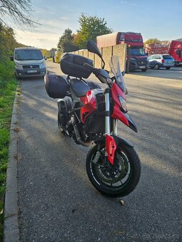 Ducati 821 Hyperstrada - 3