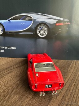 Ferrari 250 GTO (1962) Made in Italy model 1:24 Bburago - 3