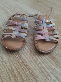dívčí páskové sandále - 3