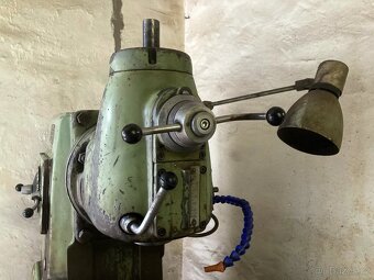 Univerzální frézka - 3