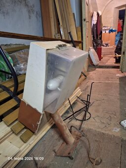 Věci ze stavby elektro a ostatní. - 3