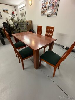 Kuchyňský stůl masiv - 3