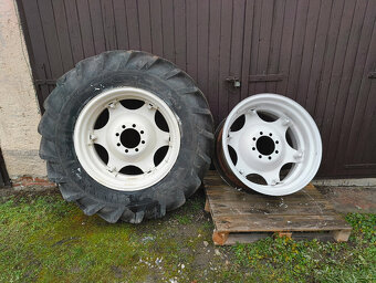 Kolo a ráfek Zetor 30 palců - 3
