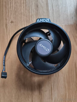 AMD Ryzen 5 2600 - 3