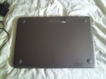 Moderní tenký Dotykový ASUS Zenbook Flip - Model - UX360C - 3