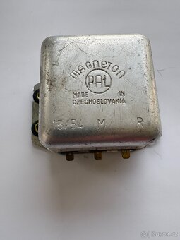 Nabíjecí relé a přepínače blinkrů - 3