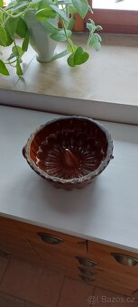 Stará kameninová bábovka - 3