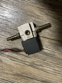 Apexi Boost controller solenoid - 3