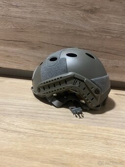 Airsoftová výbava - 3