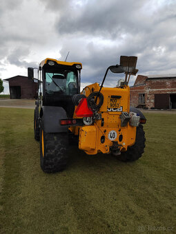 Teleskopický manipulátor JCB 550-80 Agri Plus - 3