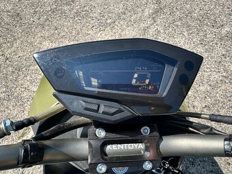 Skútr Kentoya Saxon 125 – rok 2022, pouze 2 600 km - 3