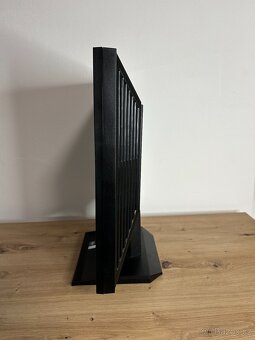 LCD Monitor 19" Acer V193B - 3