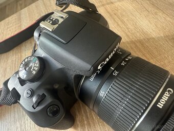 Canon EOS 2000D - 3